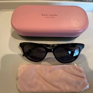 Polarized Kate Spade Cayenne Black Sunglasses with Pink Case and Cloth